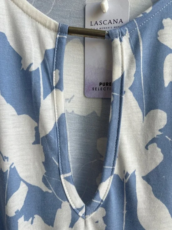 LASCANA  Printed Keyhole Neckline Top Light Blue & White Floral 8/10 - Picture 7 of 14